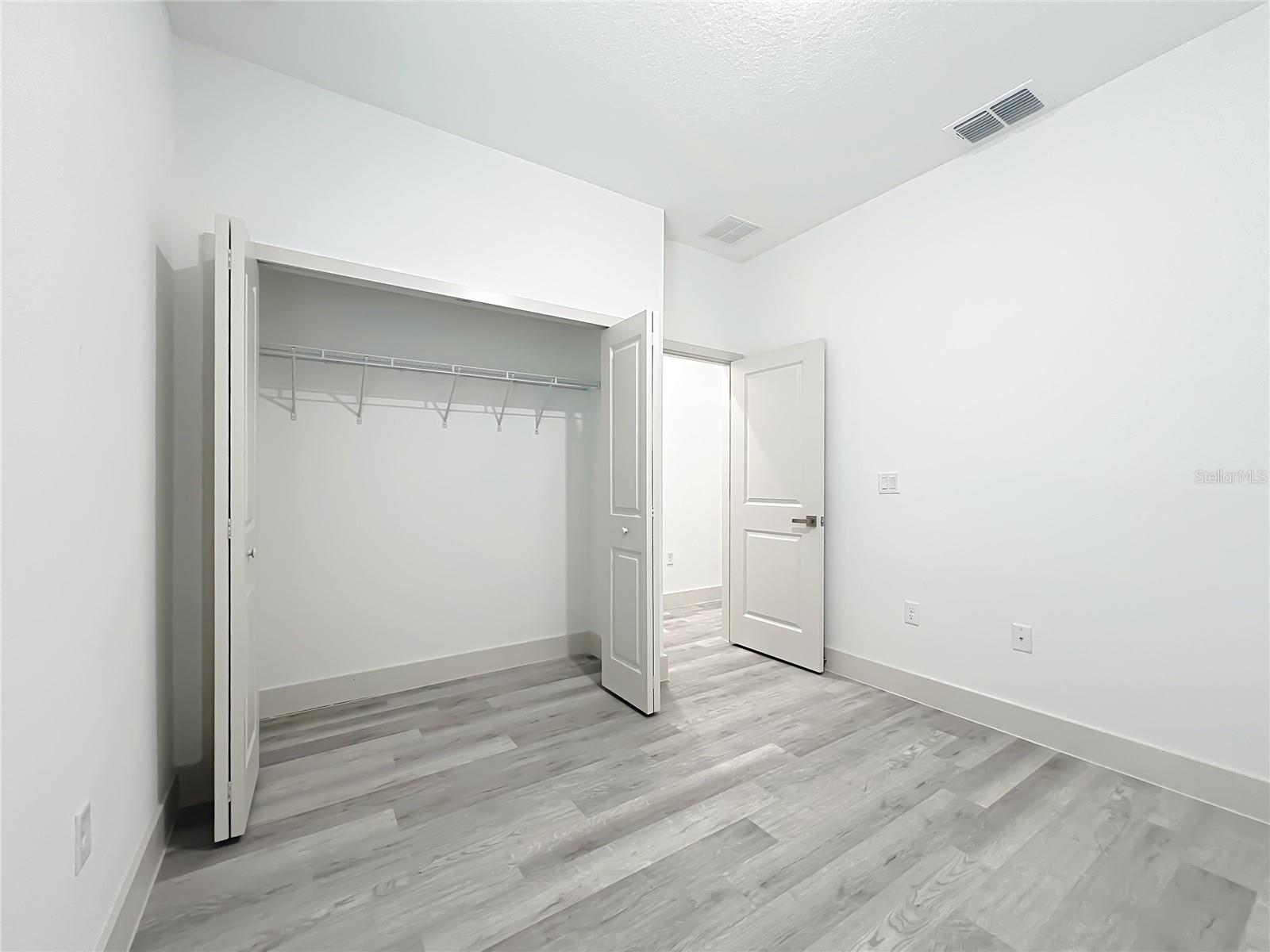 Listing photo id 21 for 9301 Akola Way