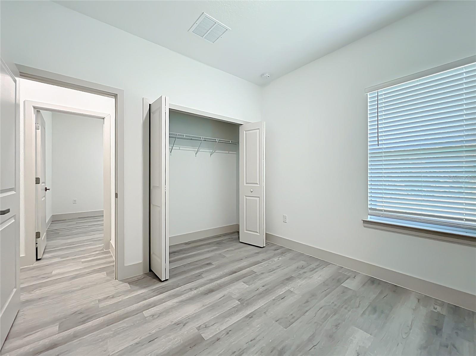 Listing photo id 23 for 9301 Akola Way