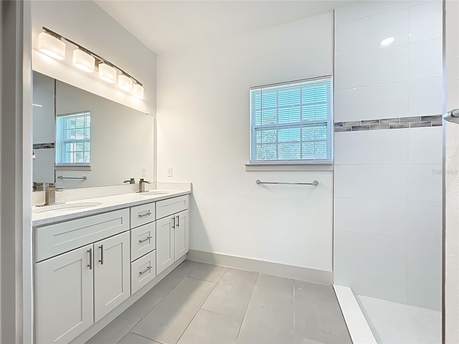 Listing photo id 30 for 9301 Akola Way