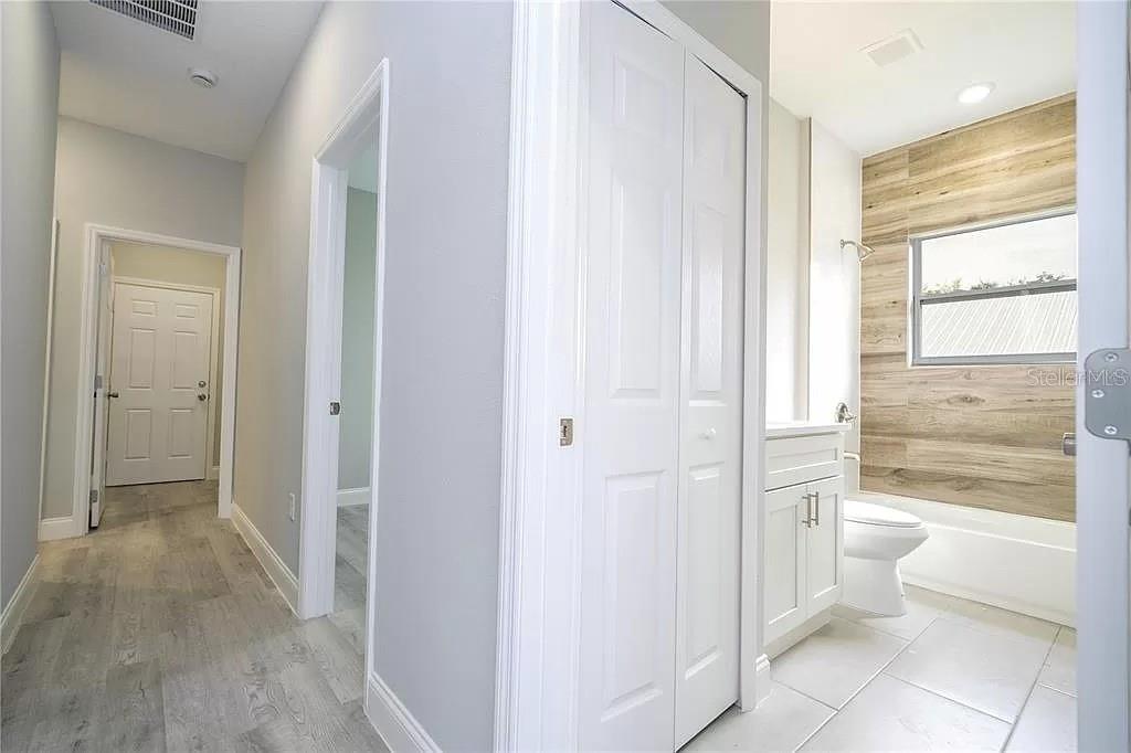 Image 6 of 20 For 9301 Akola Way