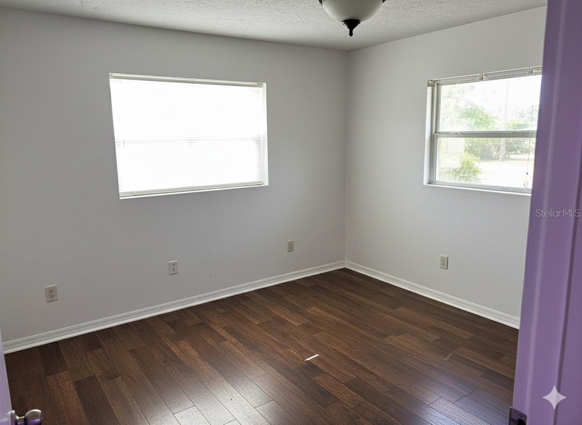 Image 19 of 21 For 2310 25th Avenue W