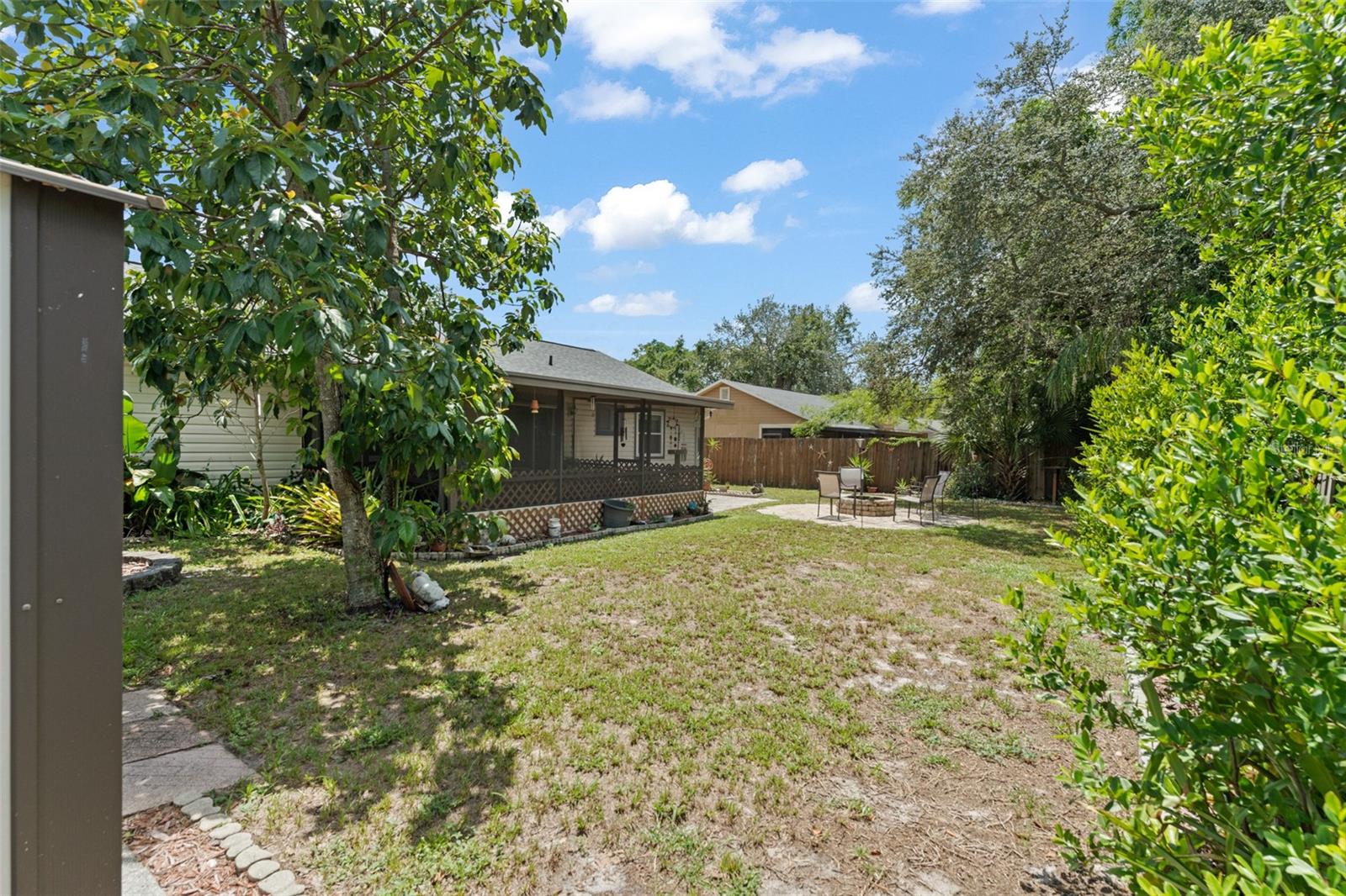 Image 33 of 37 For 504 Hager Drive