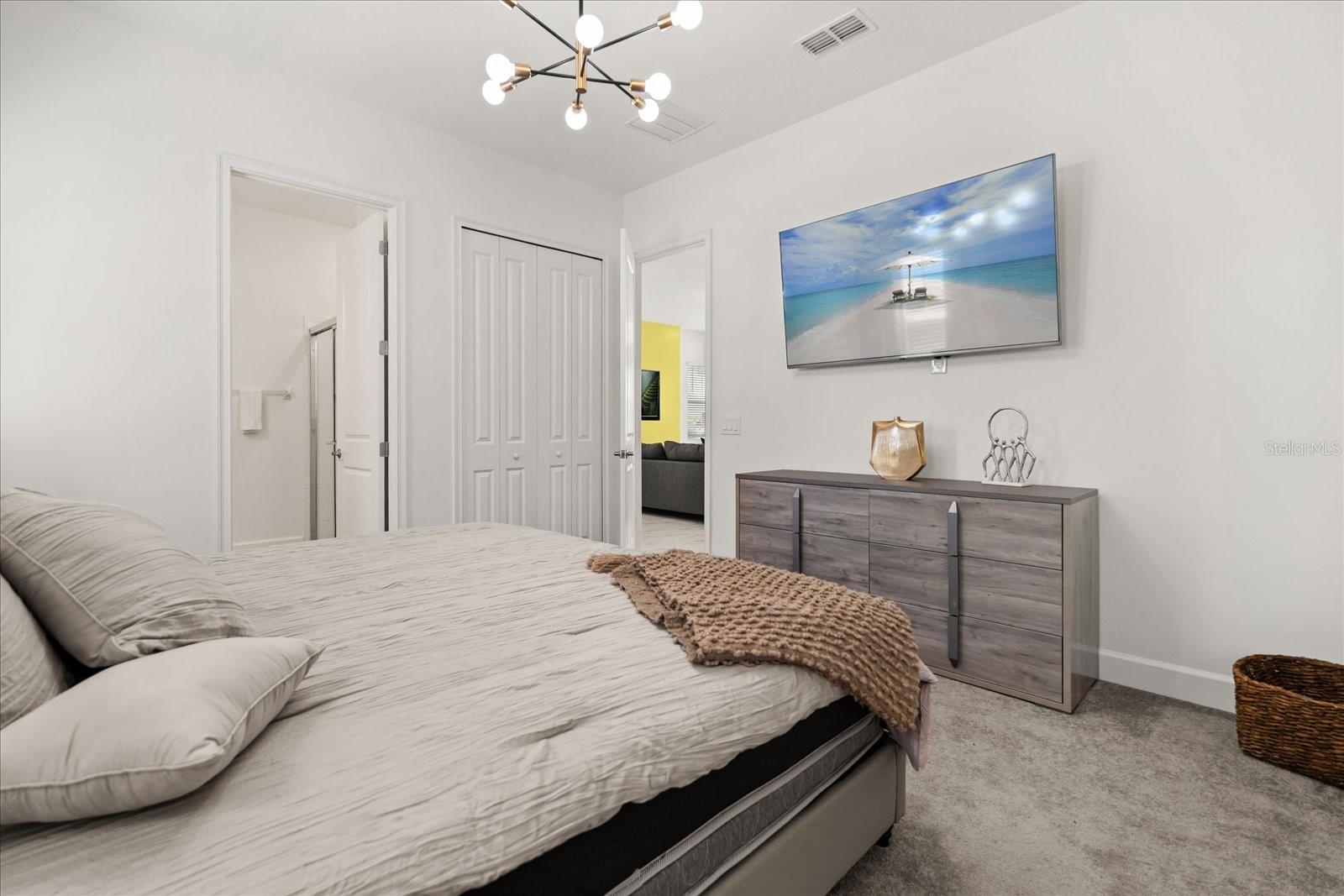 Image 15 of 53 For 1432 Reunion Boulevard