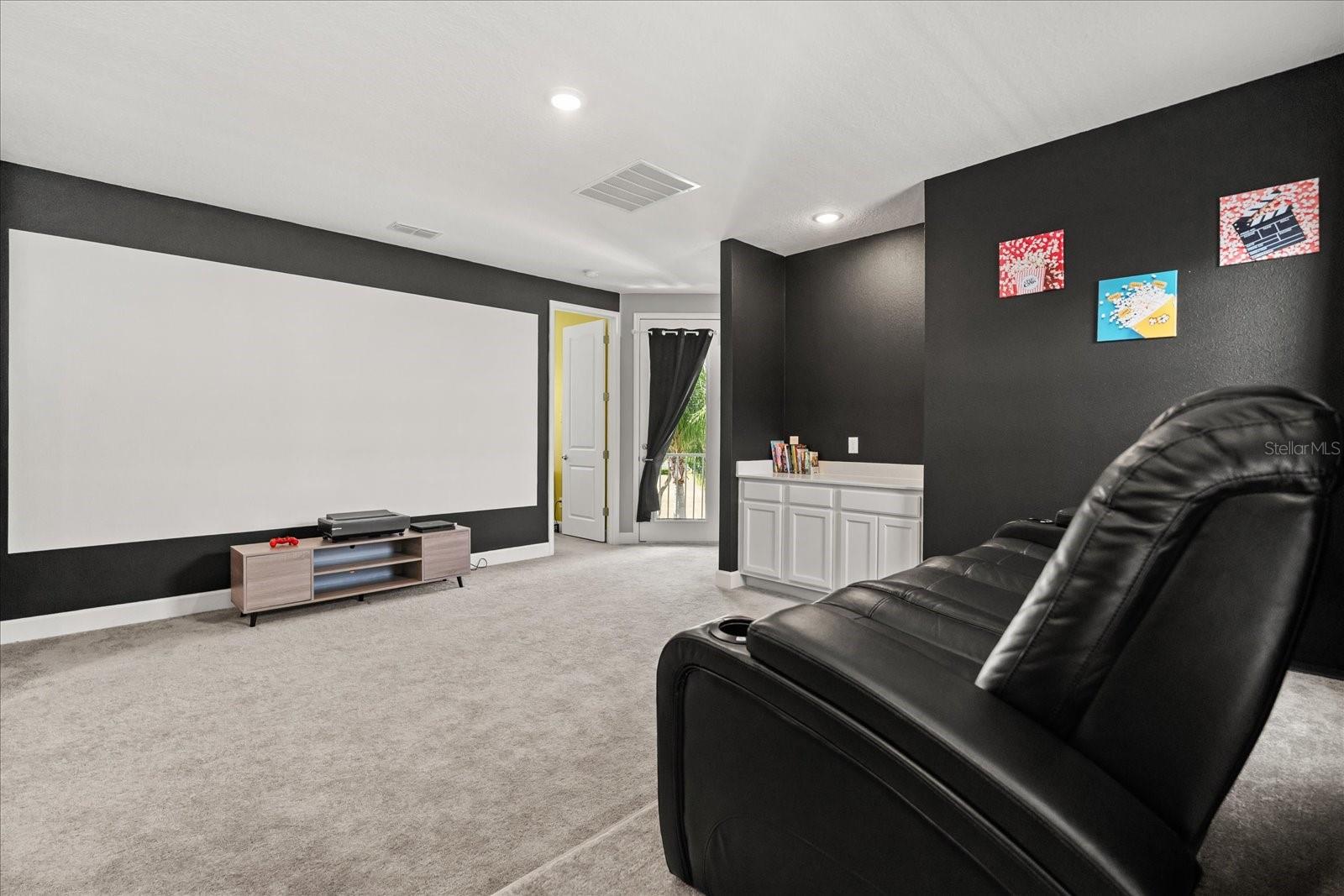 Image 34 of 53 For 1432 Reunion Boulevard