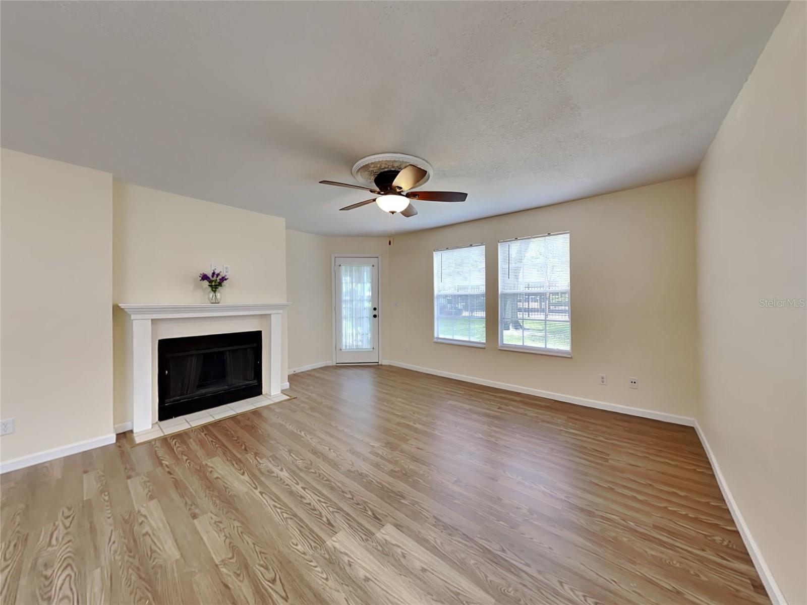 Image 3 of 13 For 5980 Westgate Drive 103