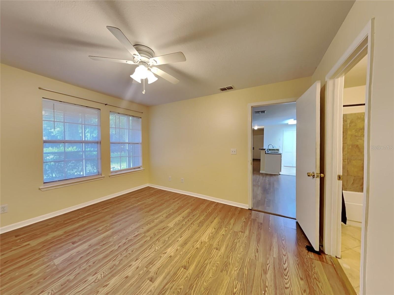 Image 6 of 13 For 5980 Westgate Drive 103