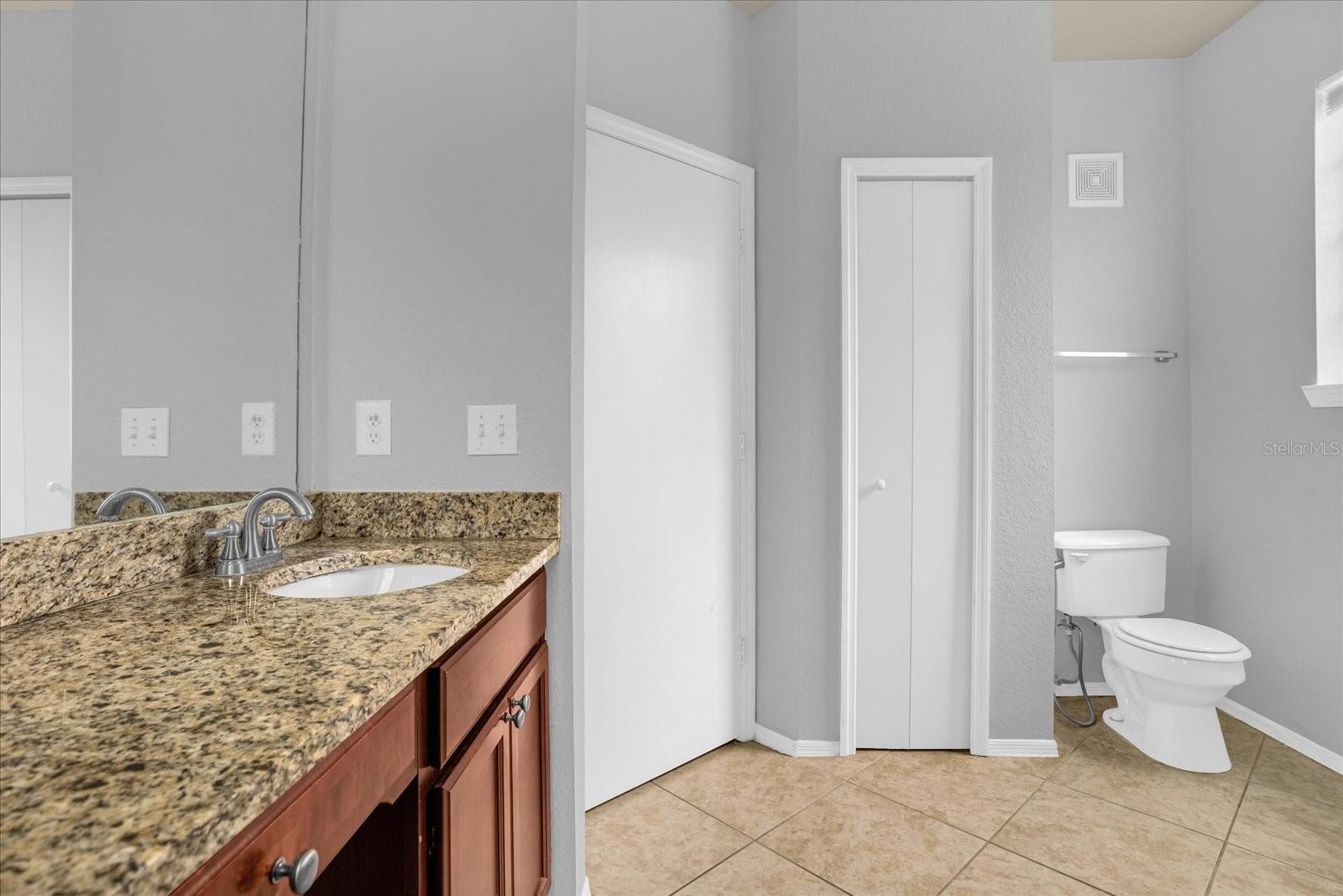 Image 8 of 11 For 107 Vista Verdi Circle 201