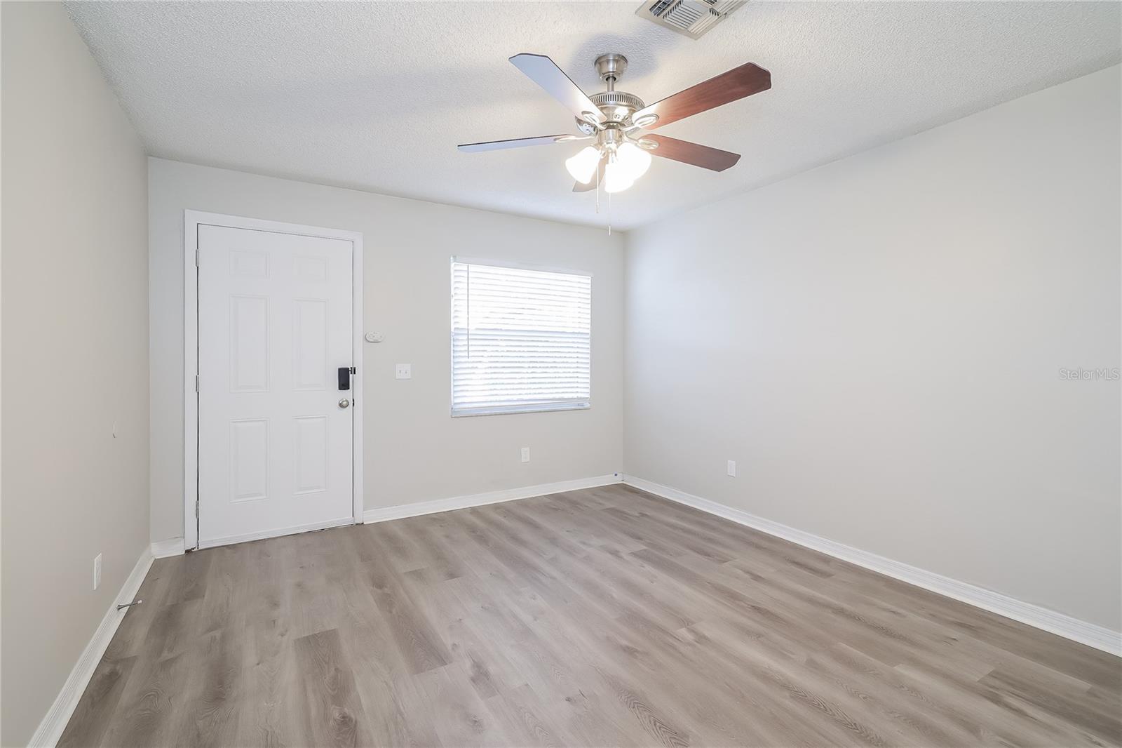 Image 2 of 16 For 106 16th Street
