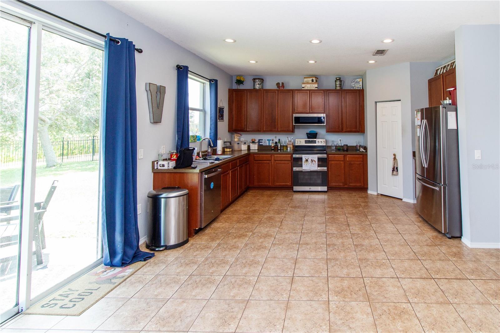 Image 7 of 51 For 205 Star Shell Drive