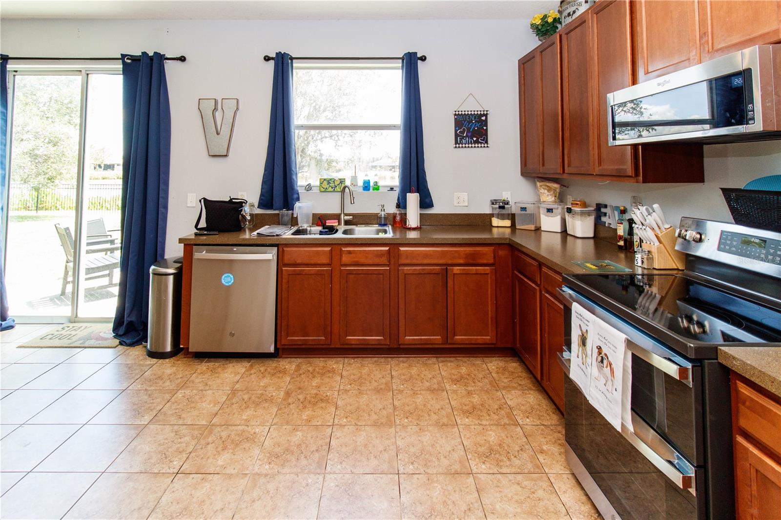 Image 9 of 51 For 205 Star Shell Drive