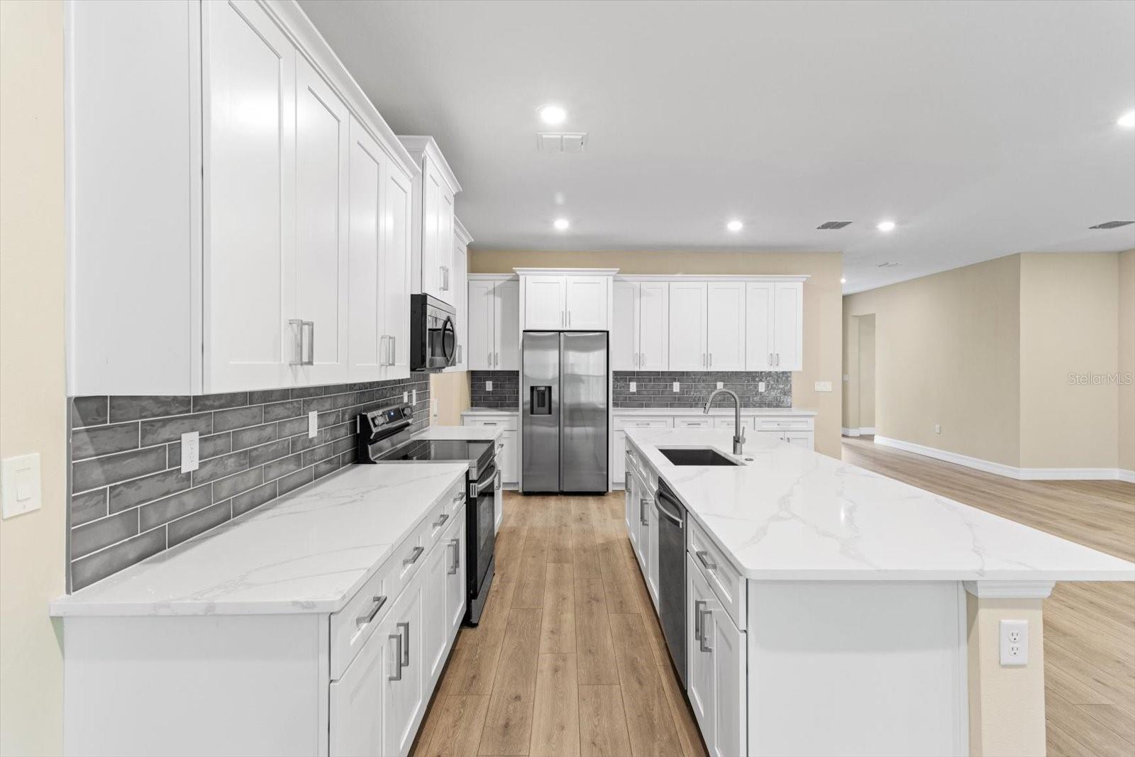 Image 17 of 43 For 7689 129th Place