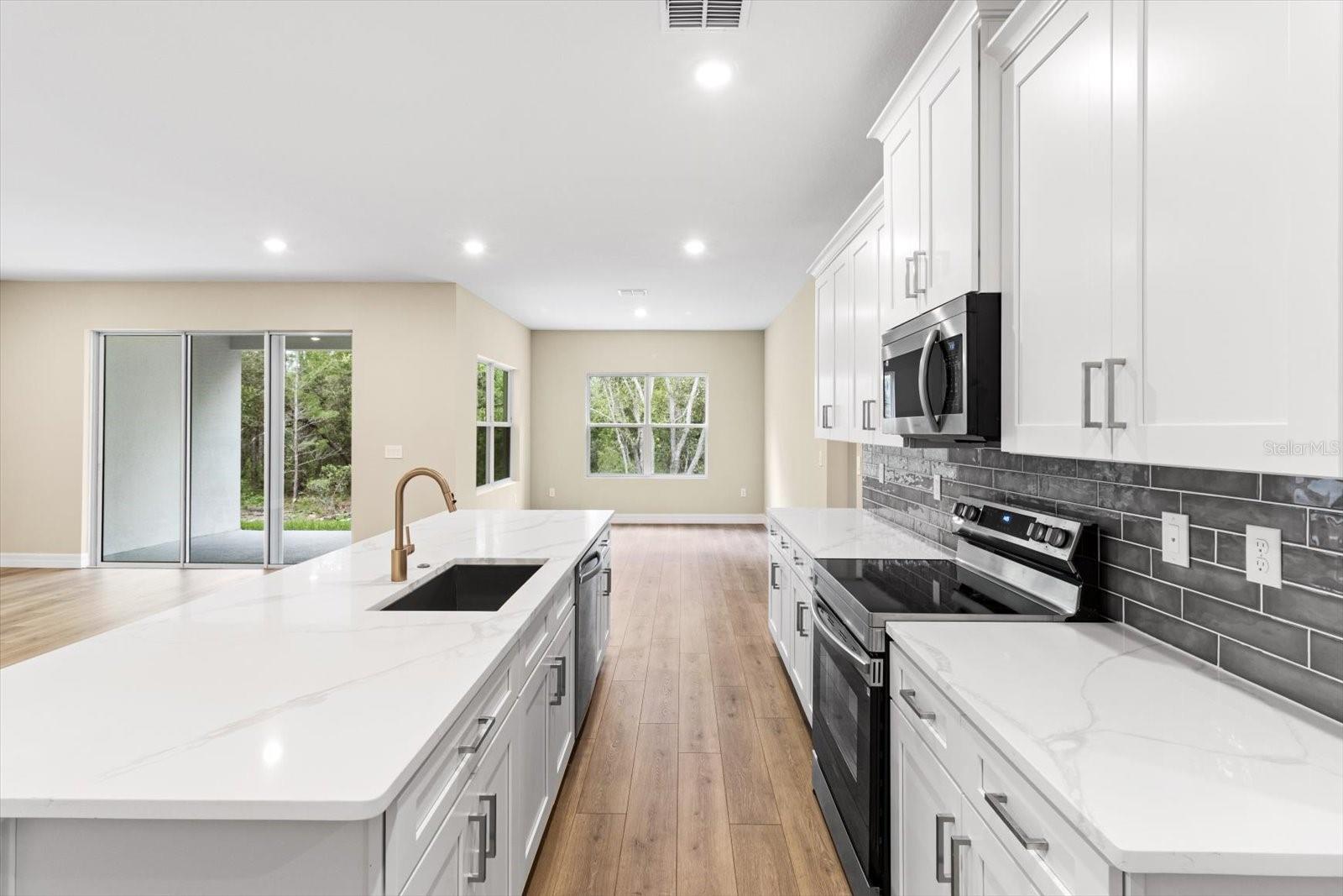 Image 18 of 43 For 7689 129th Place