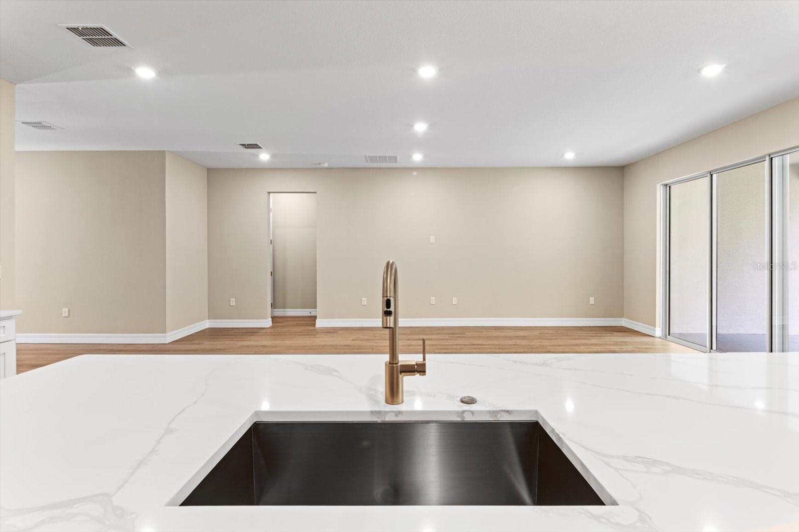 Image 20 of 43 For 7689 129th Place