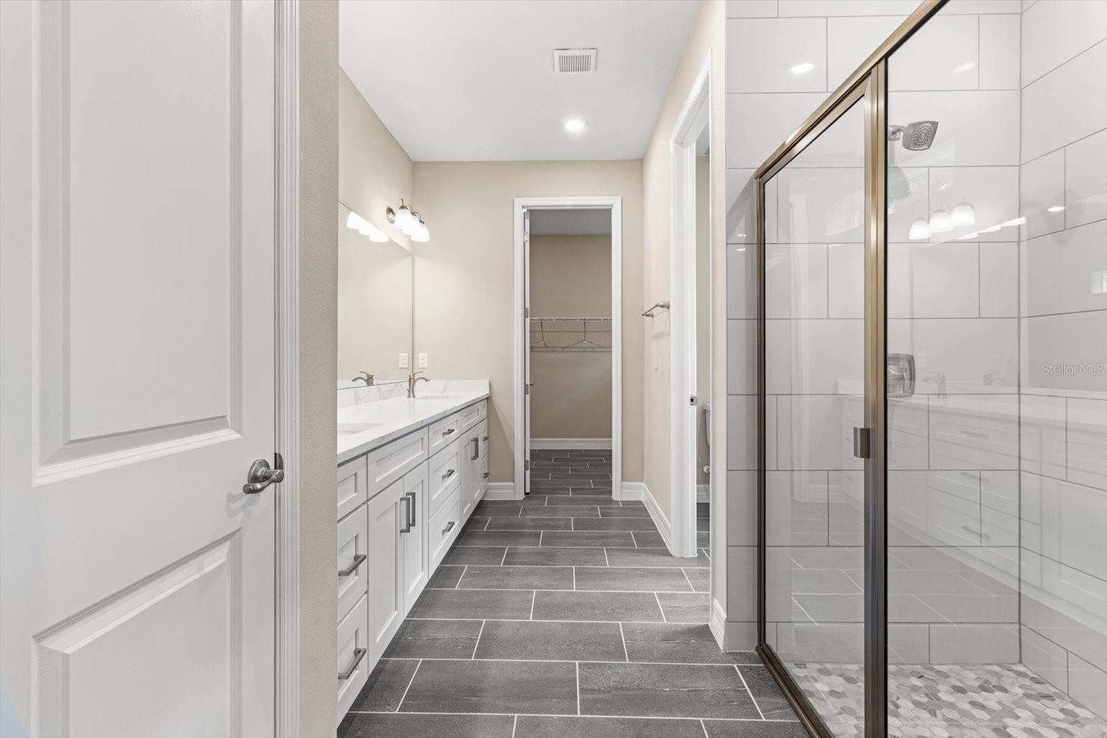 Image 26 of 43 For 7689 129th Place