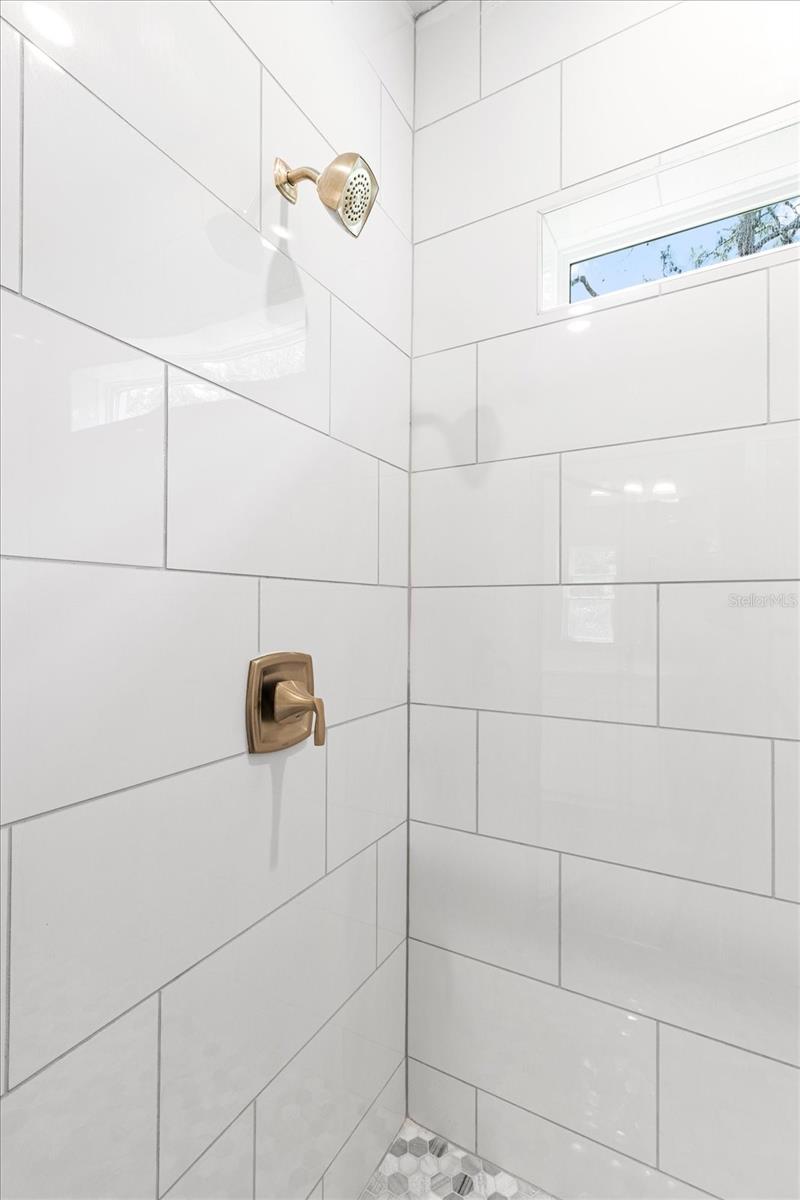 Image 28 of 43 For 7689 129th Place