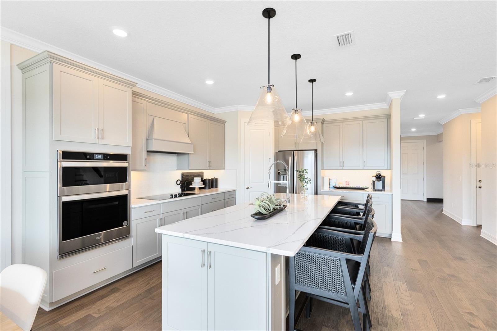 Image 6 of 26 For 2213 Mossy Vine Avenue