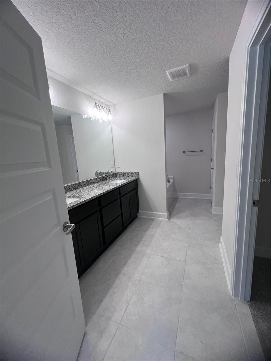 Image 6 of 15 For 4442 Sagefield Drive