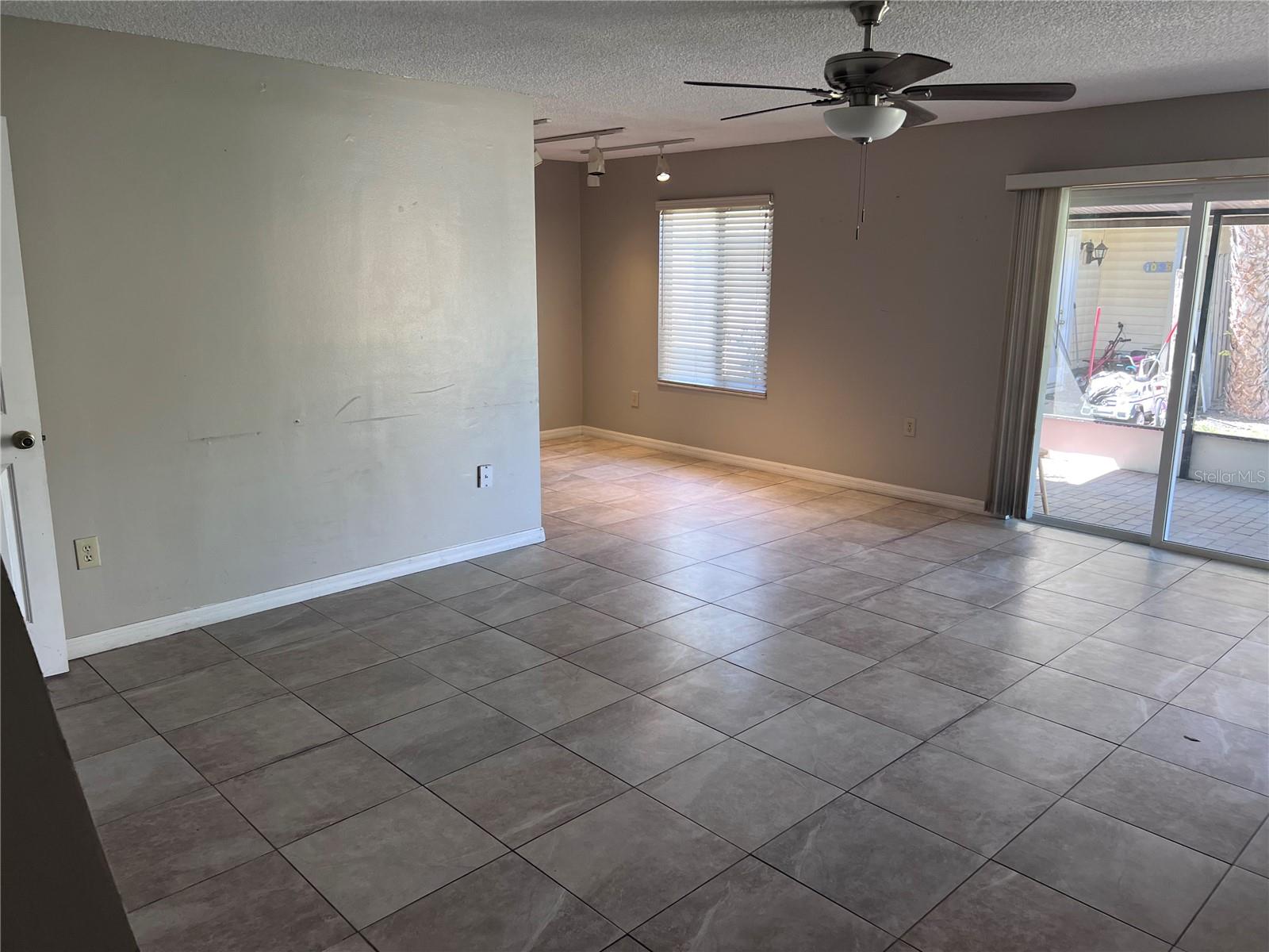 Image 10 of 26 For 1023 Spring Meadow Drive 1023