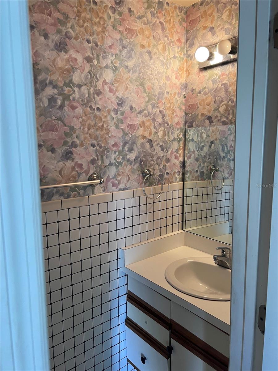 Image 11 of 26 For 1023 Spring Meadow Drive 1023