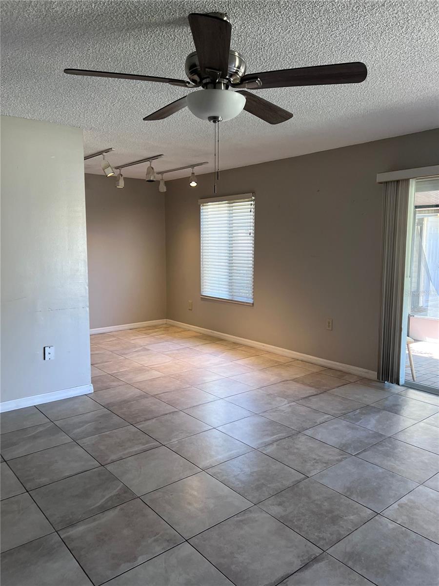 Image 13 of 26 For 1023 Spring Meadow Drive 1023