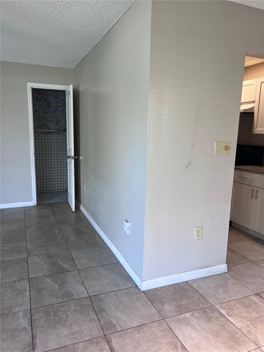 Image 16 of 26 For 1023 Spring Meadow Drive 1023