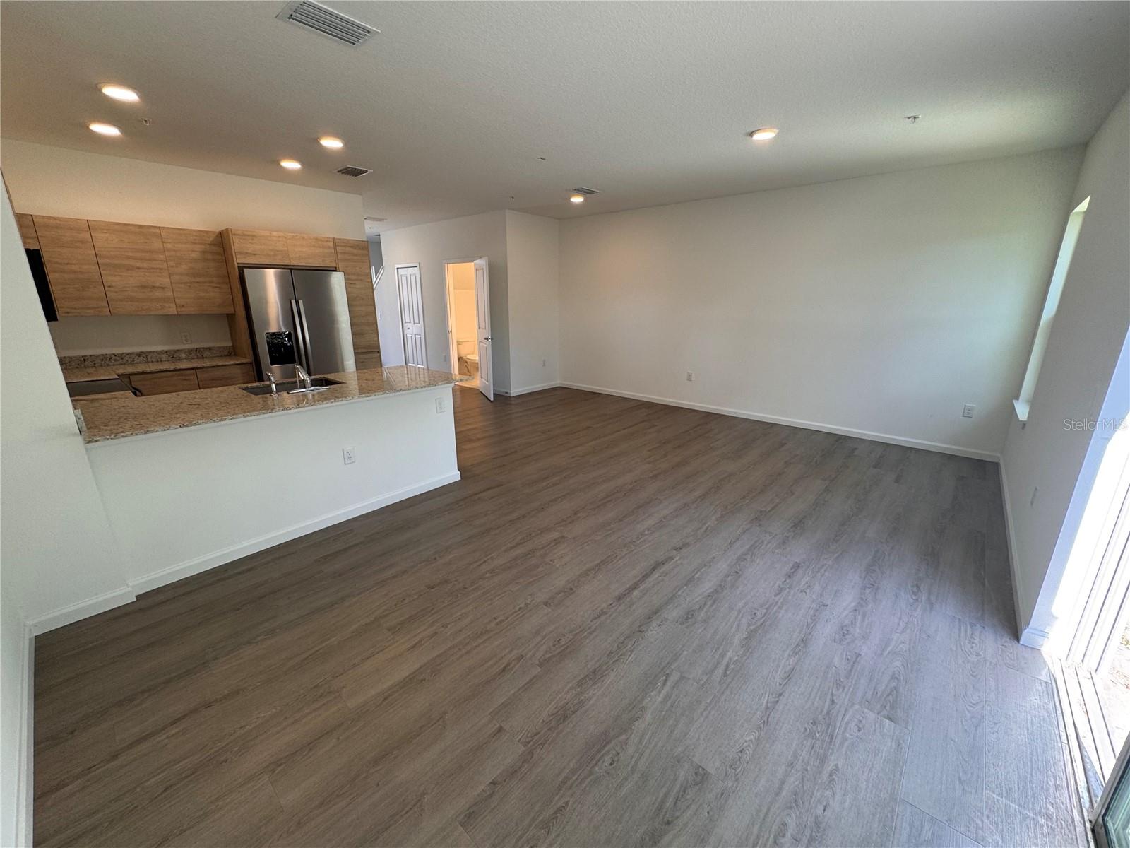 Image 3 of 28 For 1209 Southstation Place 303