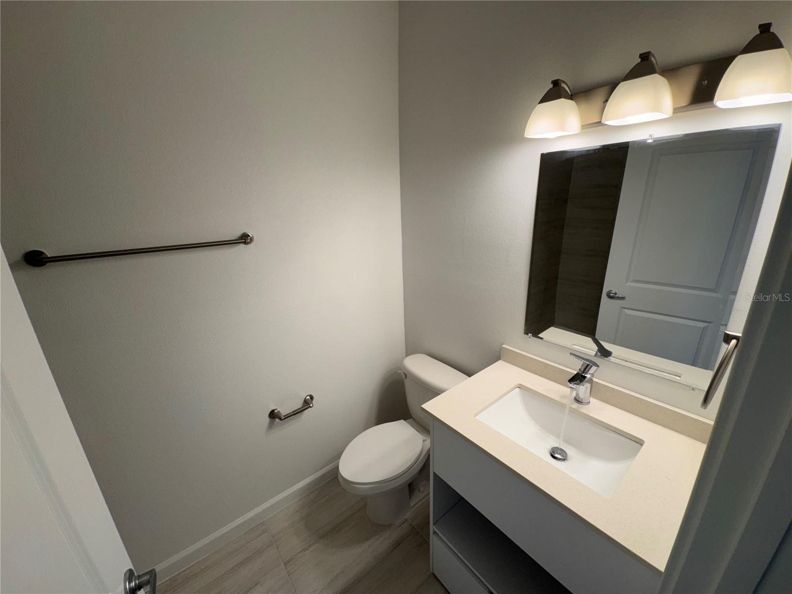 Image 5 of 28 For 1209 Southstation Place 303