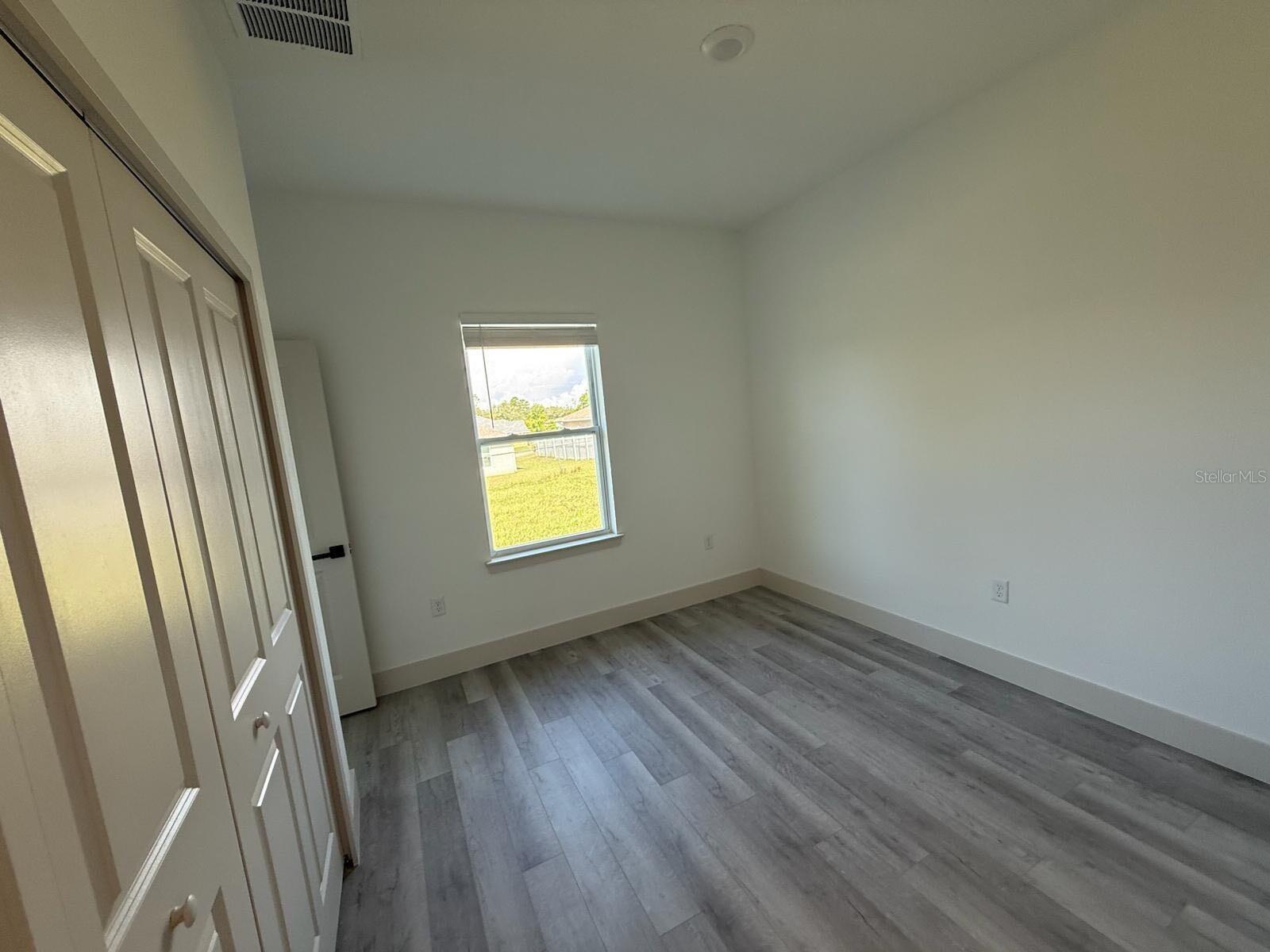 Image 15 of 25 For 16985 40th Circle