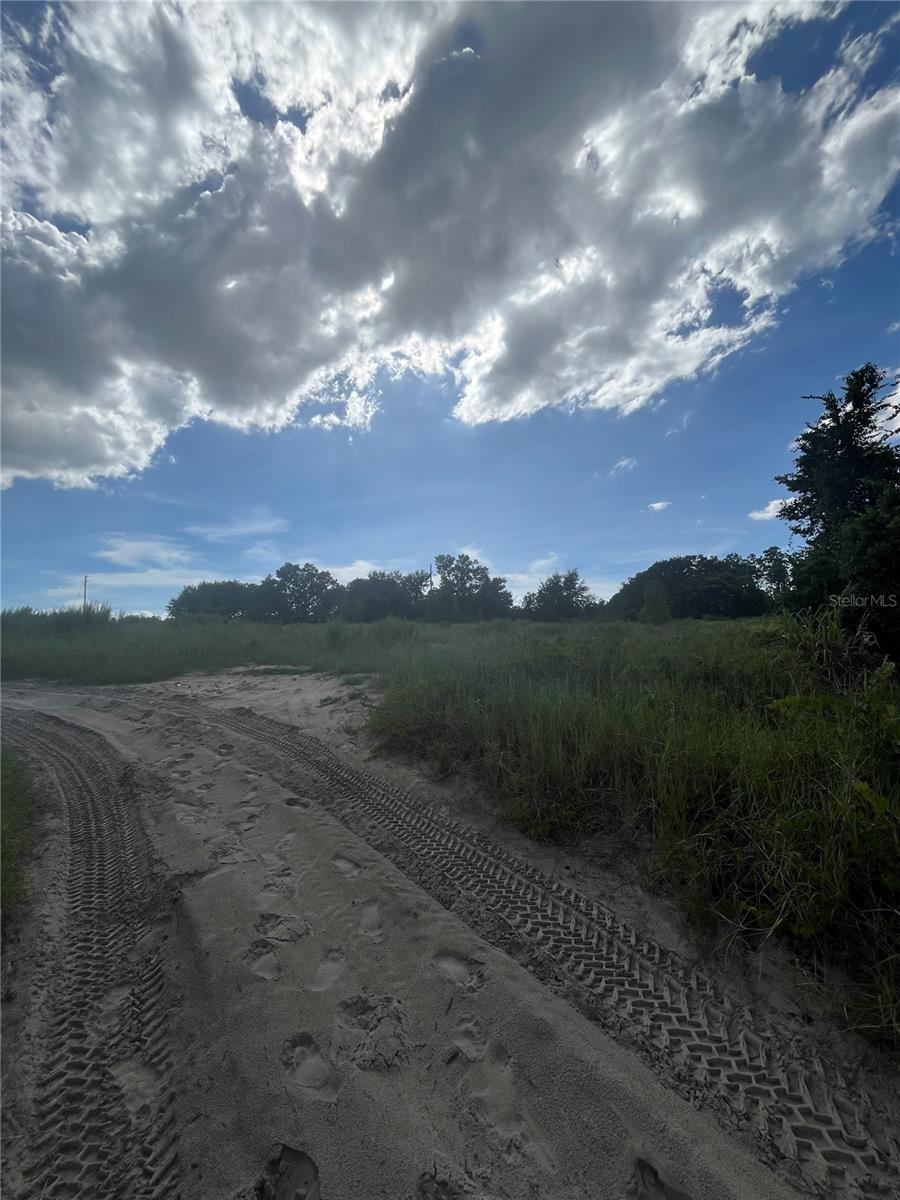Image 5 of 5 For Kelly Park Road