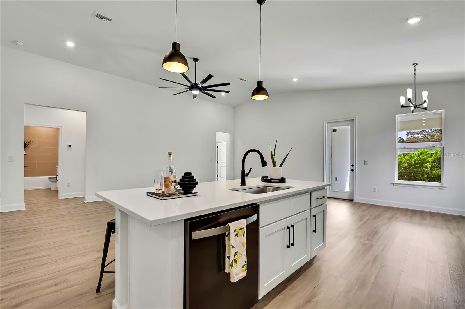 Image 11 of 57 For 6589 Freeport Drive