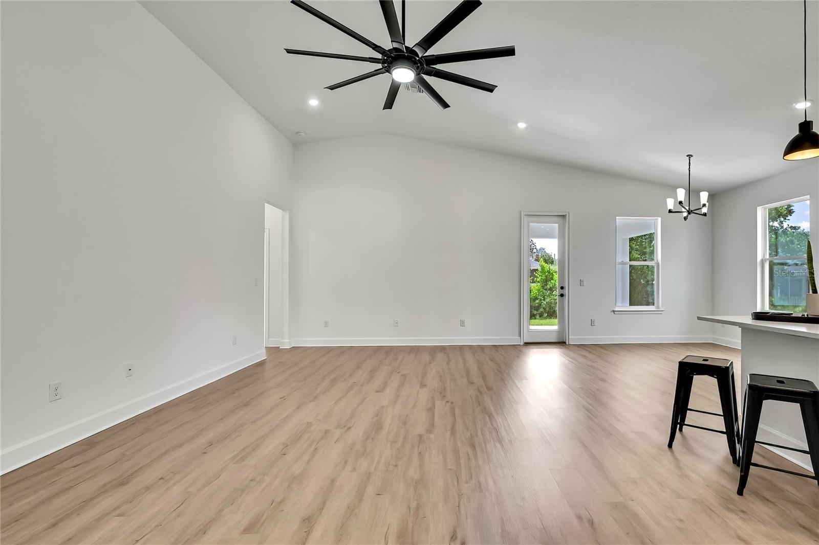 Image 12 of 57 For 6589 Freeport Drive