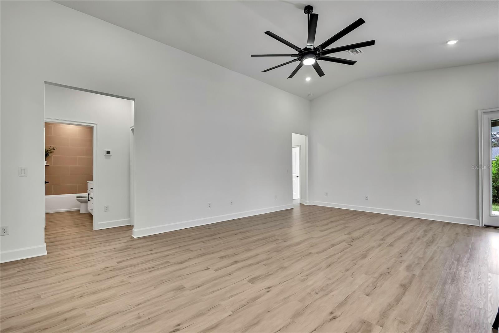 Image 13 of 57 For 6589 Freeport Drive