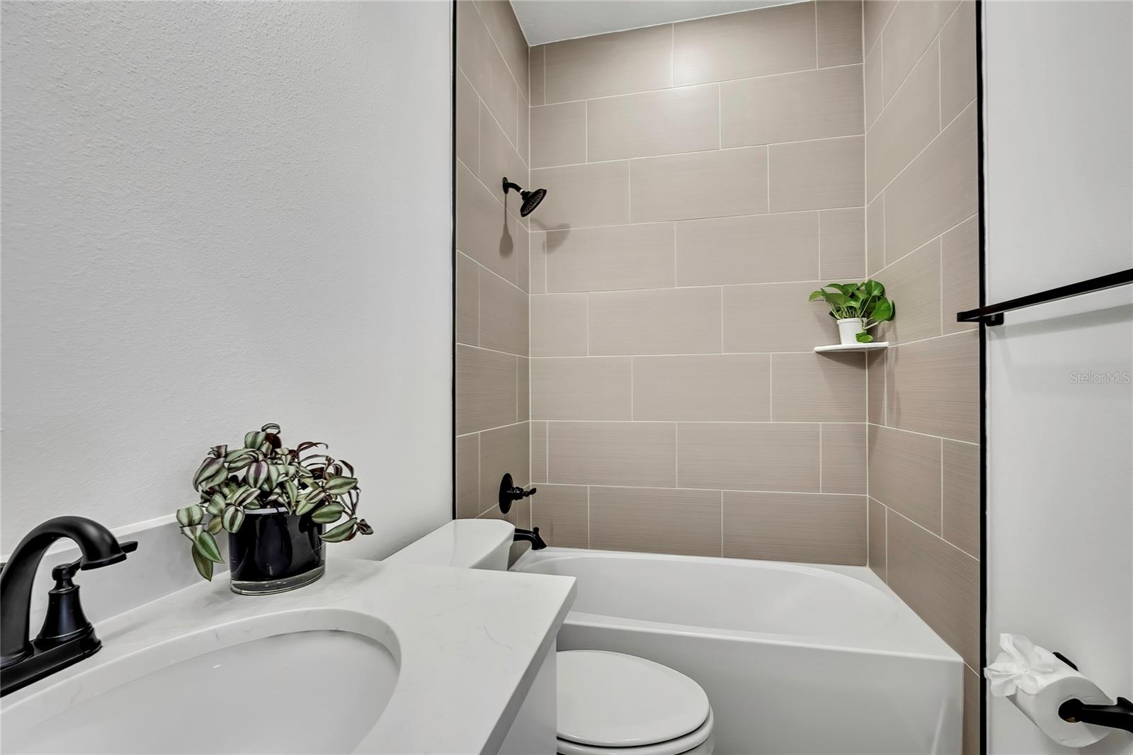 Image 19 of 57 For 6589 Freeport Drive