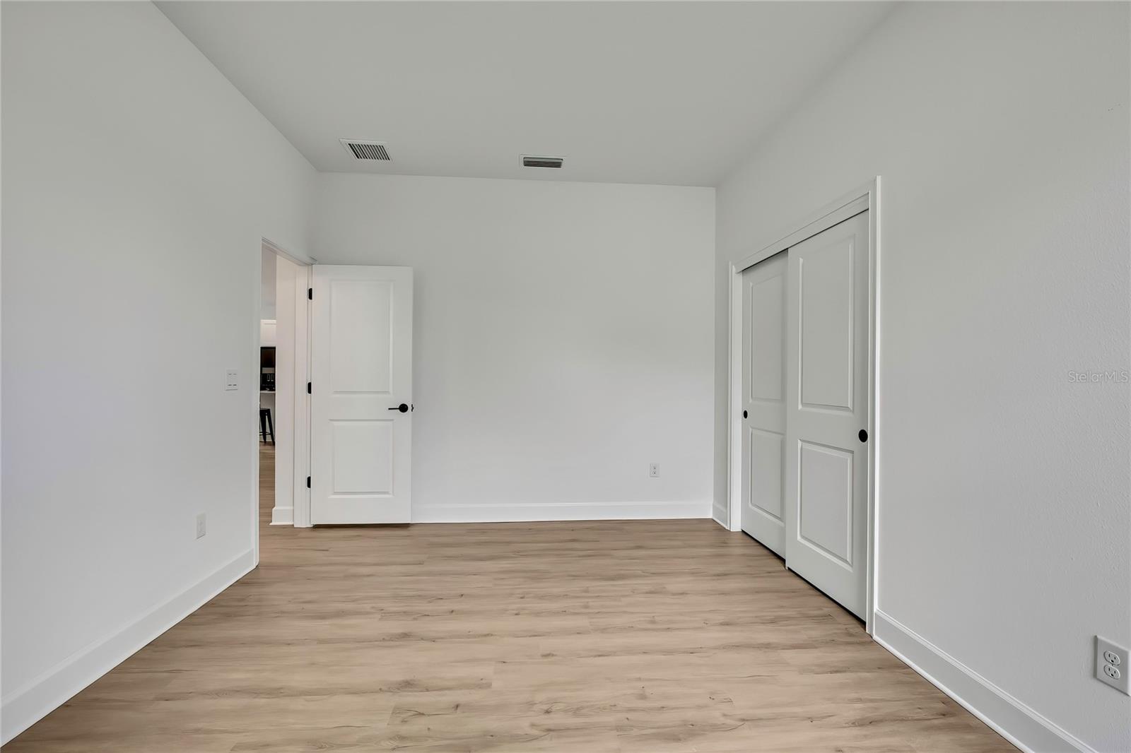 Image 22 of 57 For 6589 Freeport Drive
