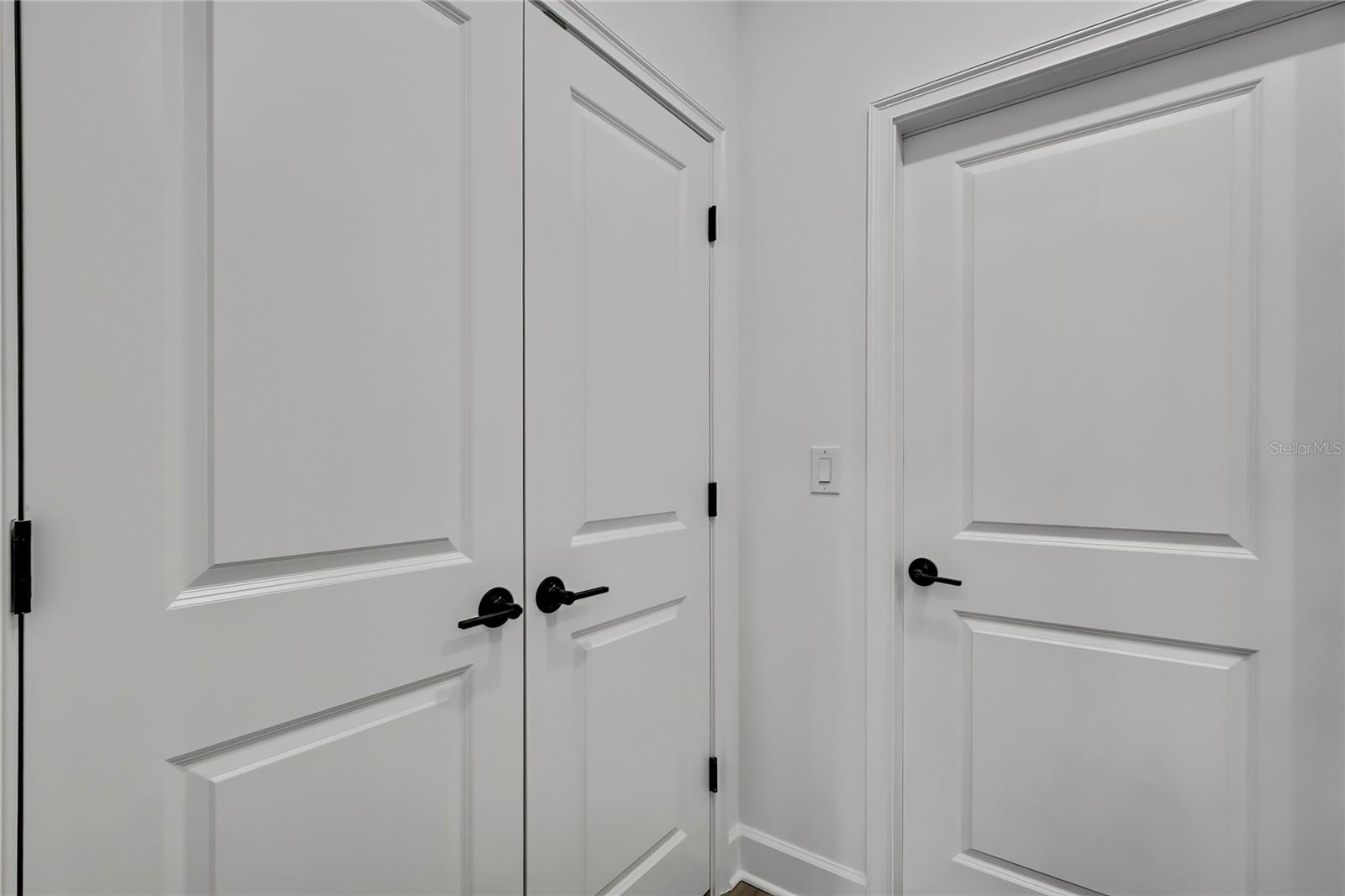 Image 35 of 57 For 6589 Freeport Drive