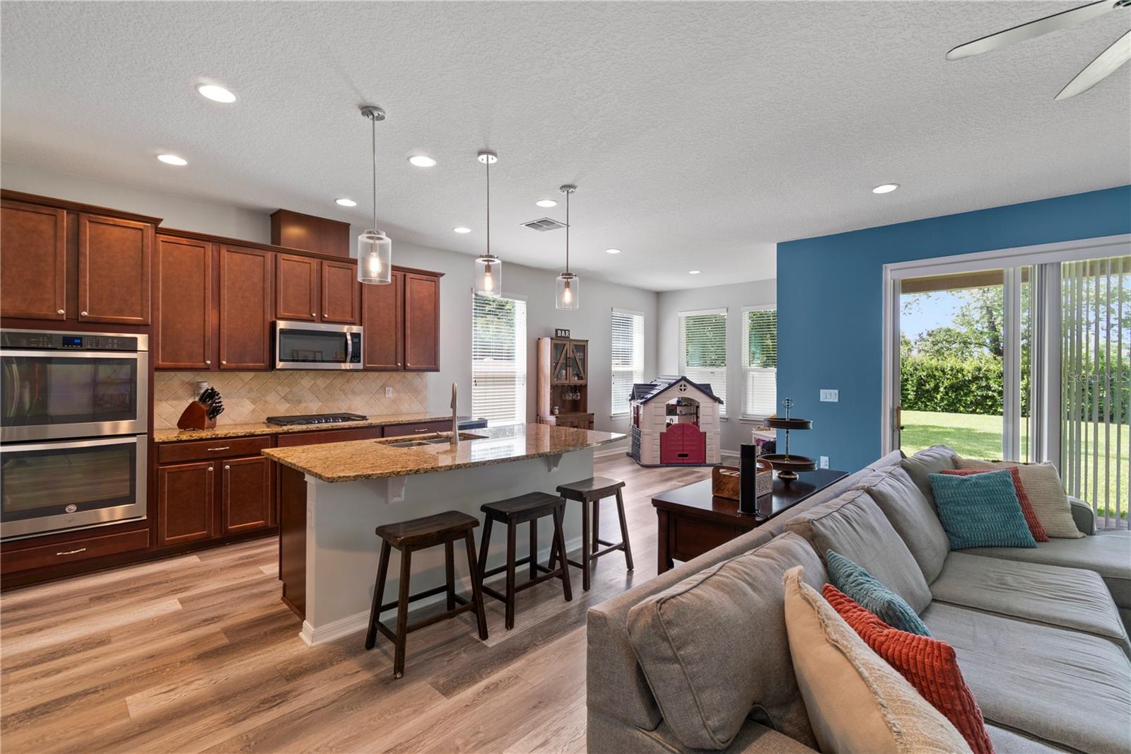 Image 15 of 56 For 1830 Arden Oaks Drive
