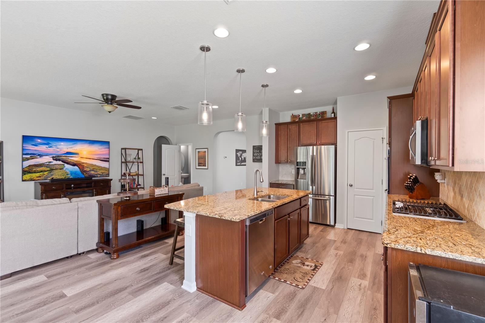 Image 17 of 56 For 1830 Arden Oaks Drive