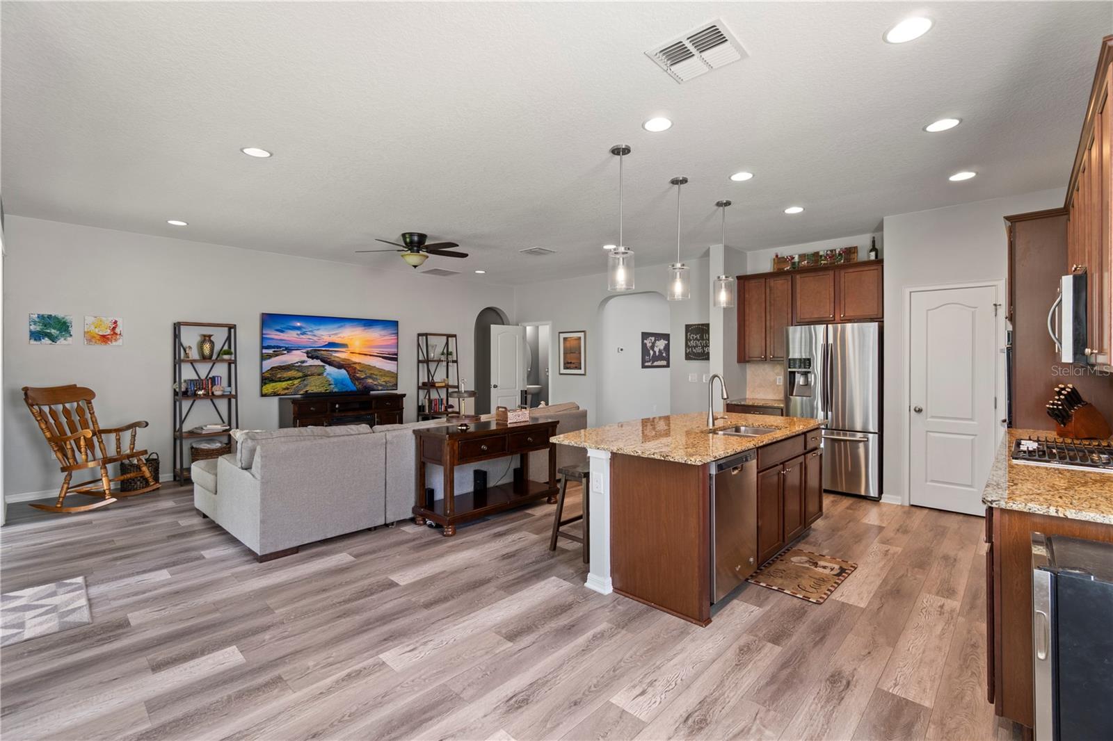 Image 19 of 56 For 1830 Arden Oaks Drive