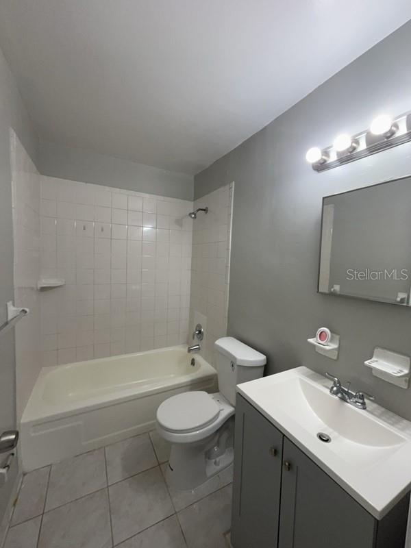 Image 5 of 21 For 1719 Michigan Avenue A