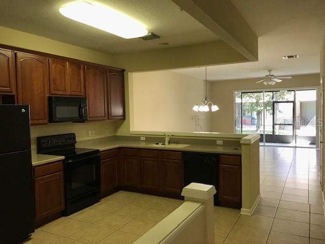 Image 4 of 22 For 2865 Polana Street 102