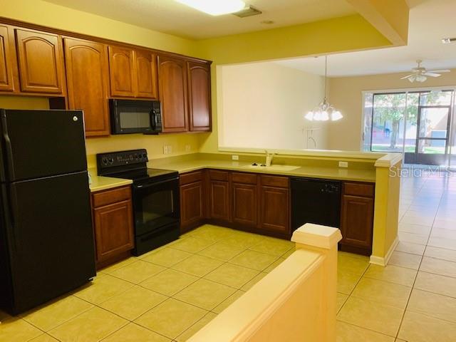 Image 5 of 22 For 2865 Polana Street 102