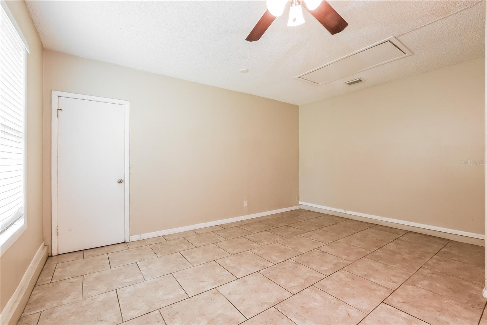 Image 12 of 16 For 574 Sundown Court