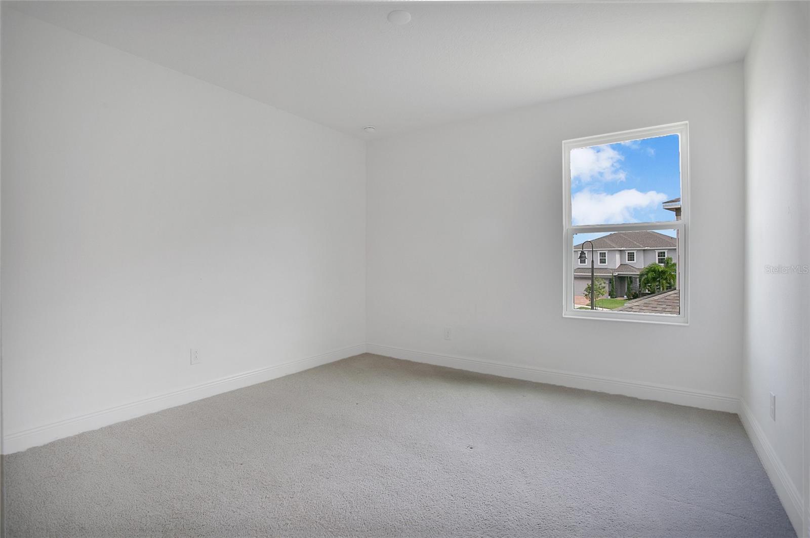 Image 31 of 63 For 4944 Olivia Court