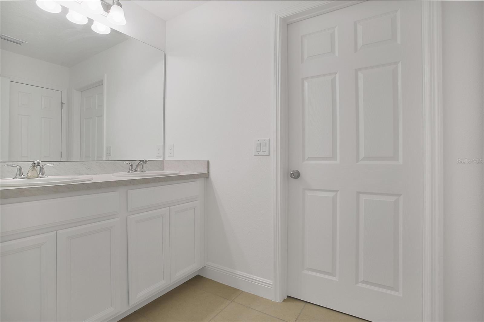 Image 35 of 63 For 4944 Olivia Court