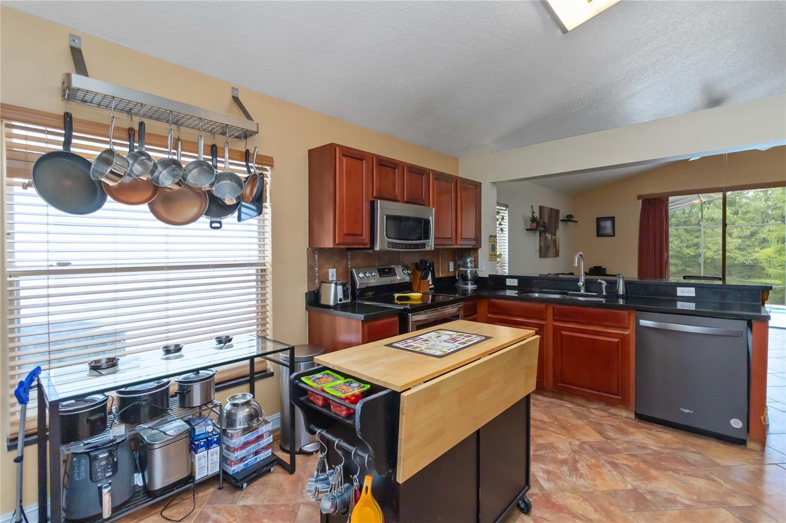 Image 9 of 41 For 2975 Sabel Oak Place