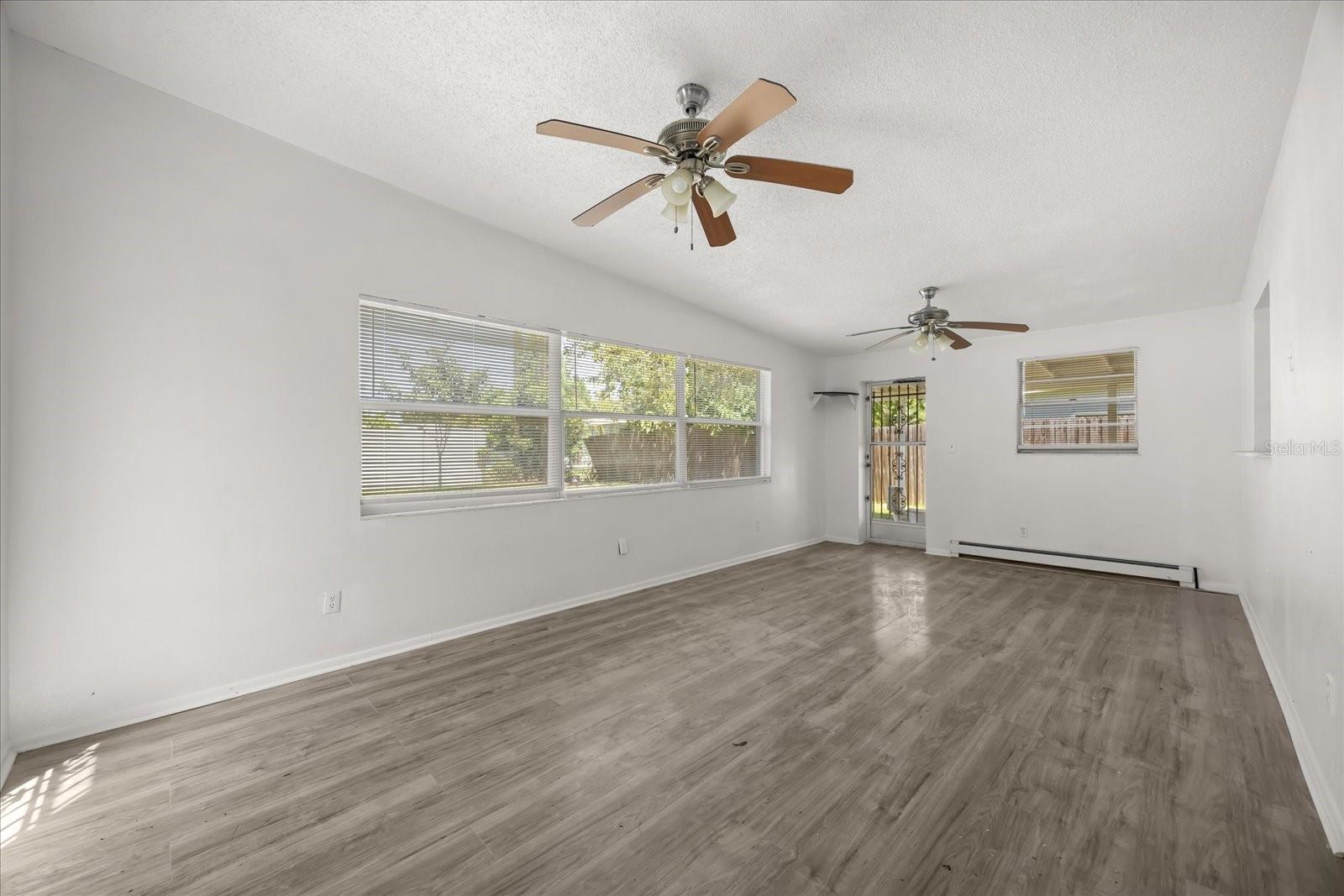 Image 3 of 27 For 1849 Viburnum Lane