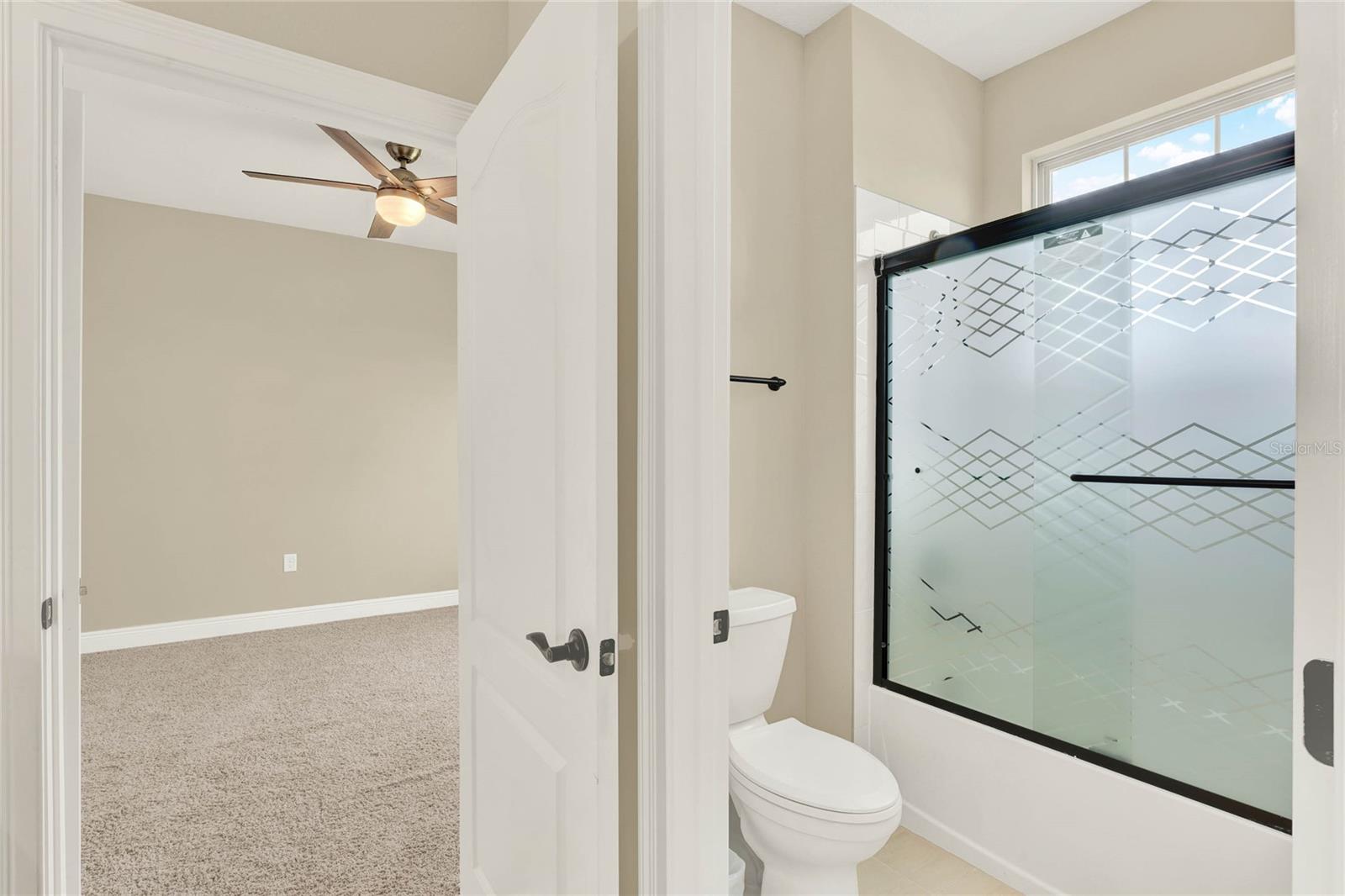 Image 18 of 40 For 10282 Henbury Street