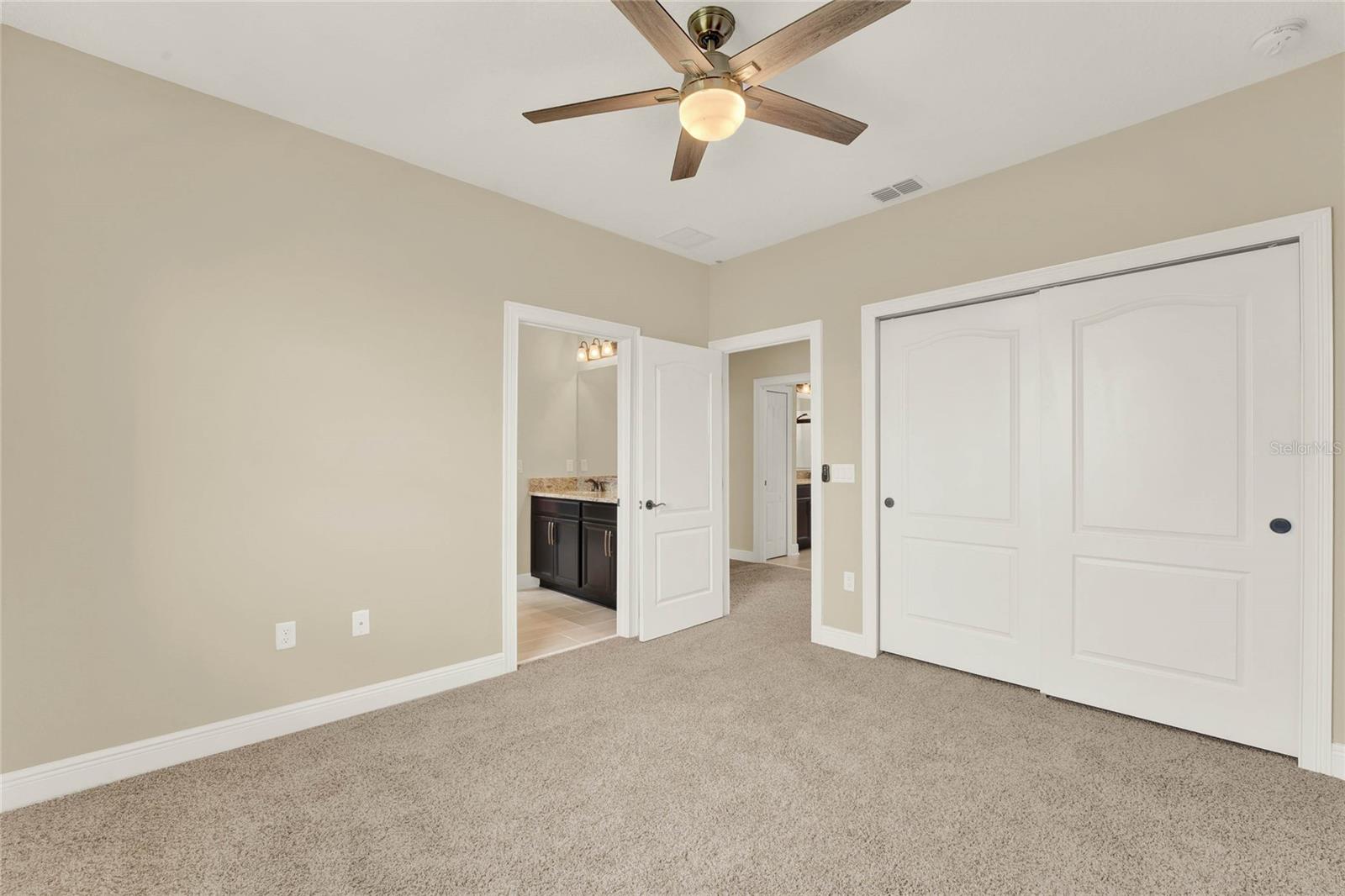 Image 21 of 40 For 10282 Henbury Street