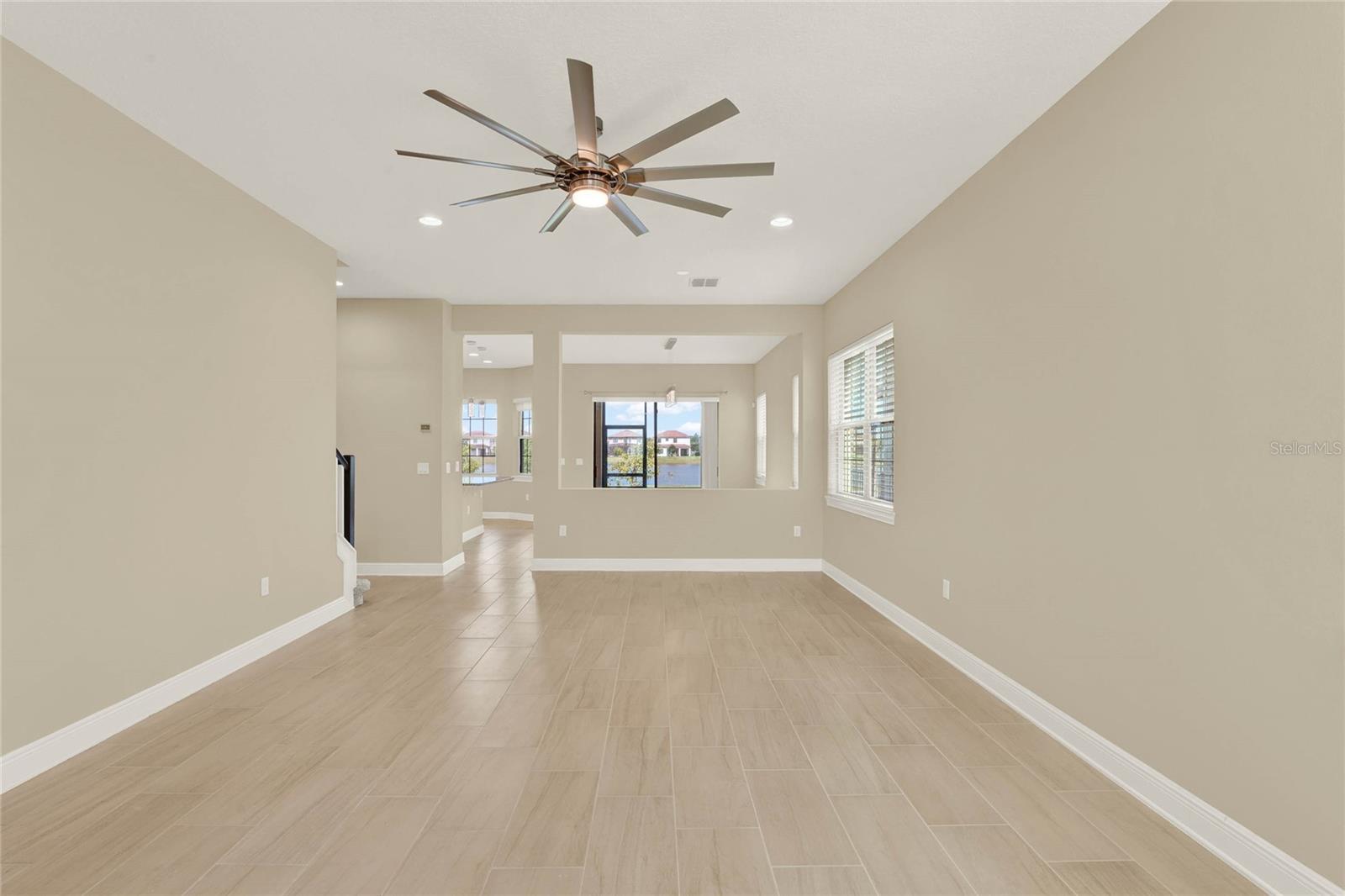 Image 3 of 40 For 10282 Henbury Street