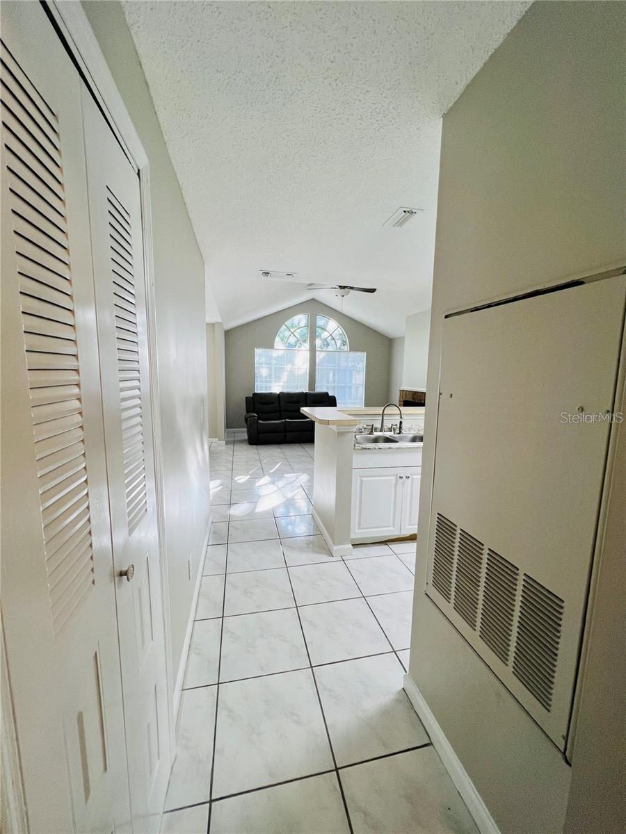 Image 17 of 25 For 951 Bird Bay Court 101